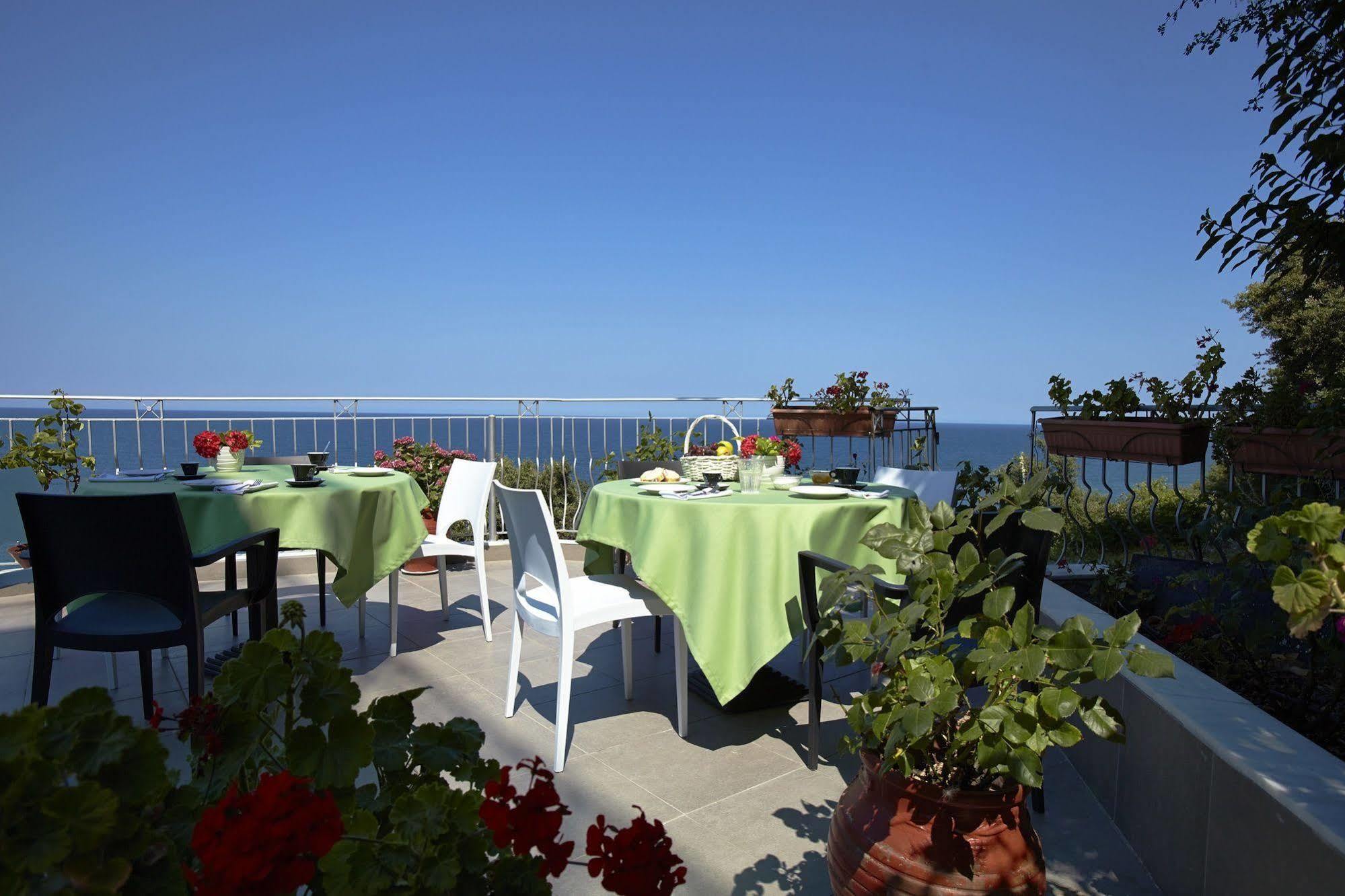 Hotel Alkyonis Platamonas Exterior foto
