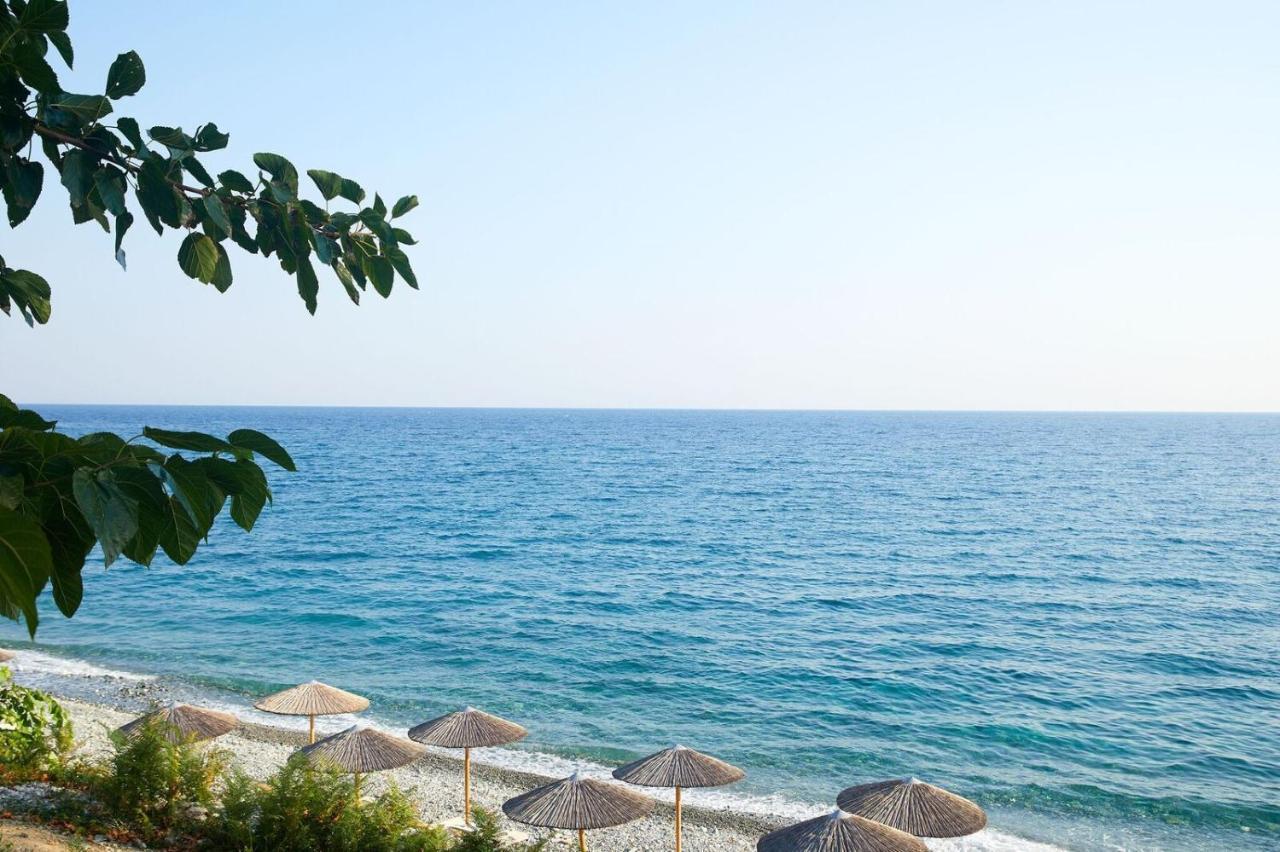 Hotel Alkyonis Platamonas Exterior foto